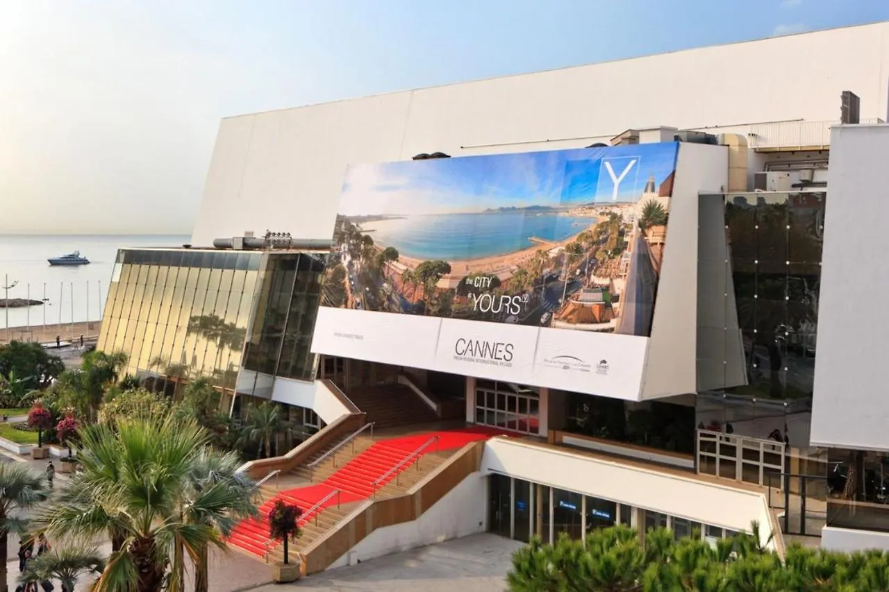 Sea View & Large Terrace Live In La Vista Apartment Cannes