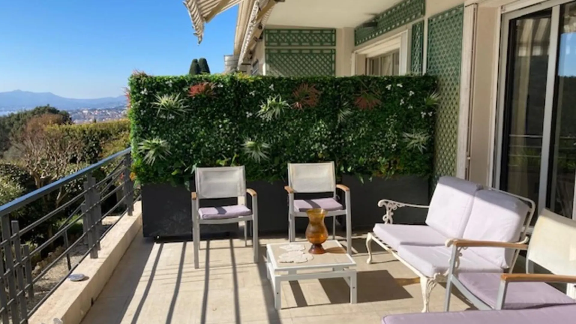 Sea View & Large Terrace Live In La Vista contacts