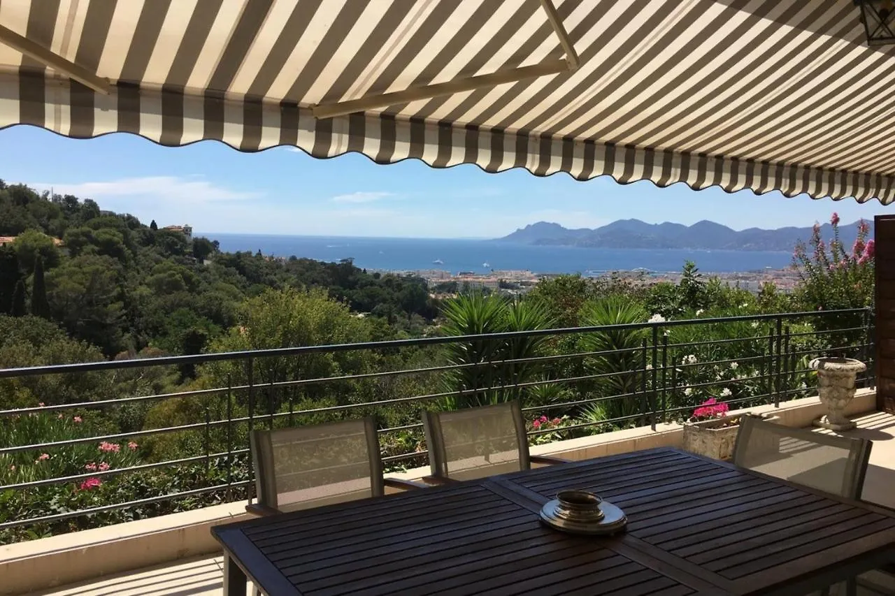 칸느 Sea View & Large Terrace Live In La Vista 아파트